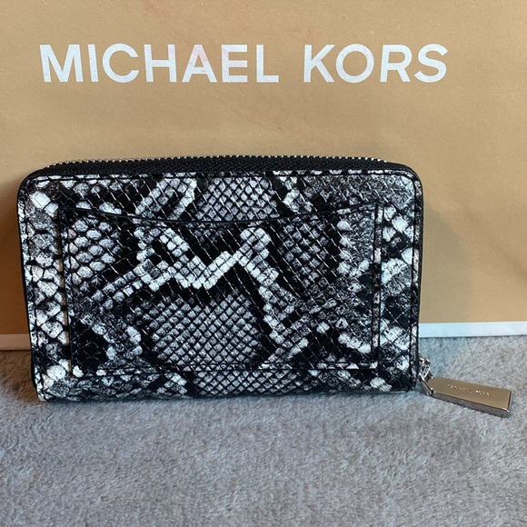 🖤🤍MICHAEL MICHAEL KORS🖤🤍Snakeskin Embossed Jet Set Sm Zip Around Card Case/NWOT - Picture 3 of 5